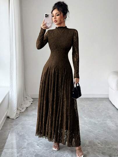 Elegant Floral Lace Maxi Dress