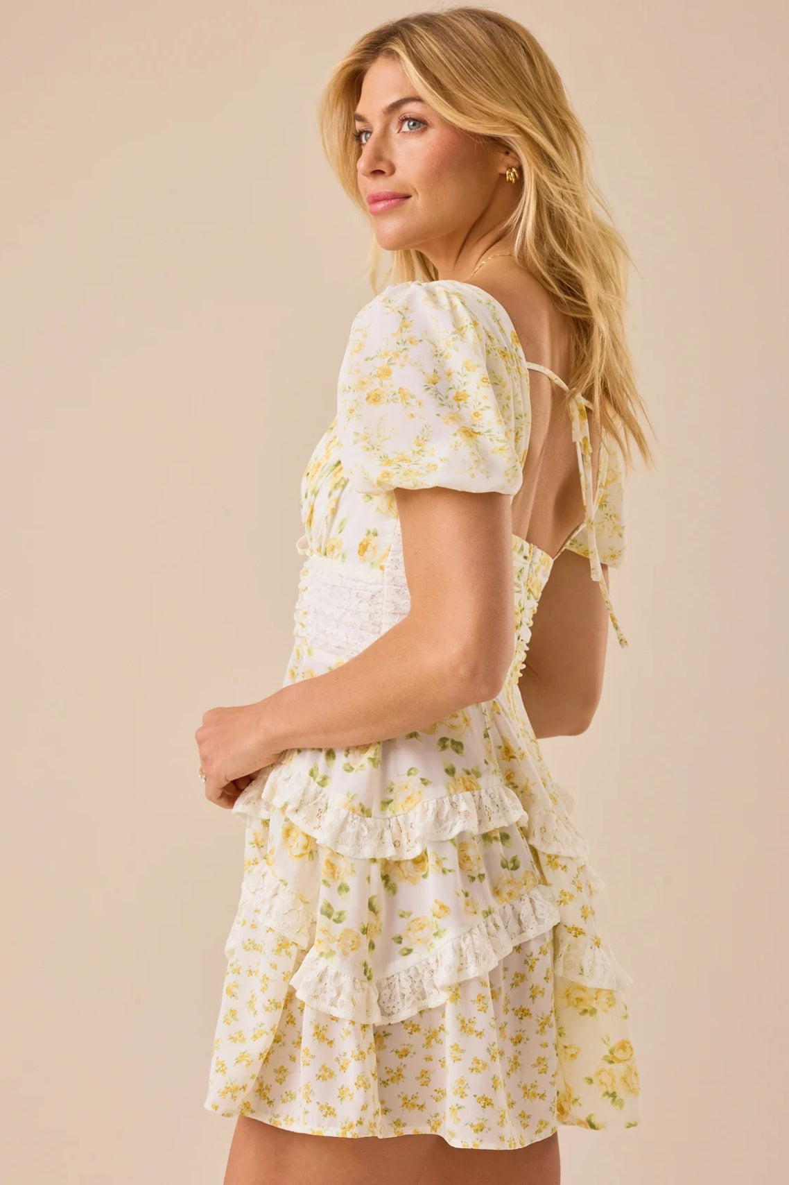 Floral Lace Patchwork V Neck Puff Short Sleeve Mini Dress