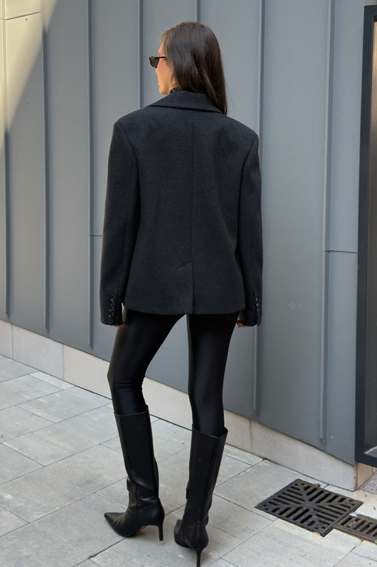 Double Breasted Straight Cut Blazer