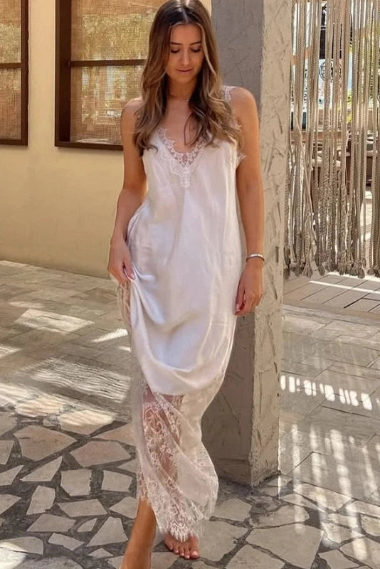 Glorol - Hollow Lace Loose Backless V-Neck Sleeveless Maxi Dress