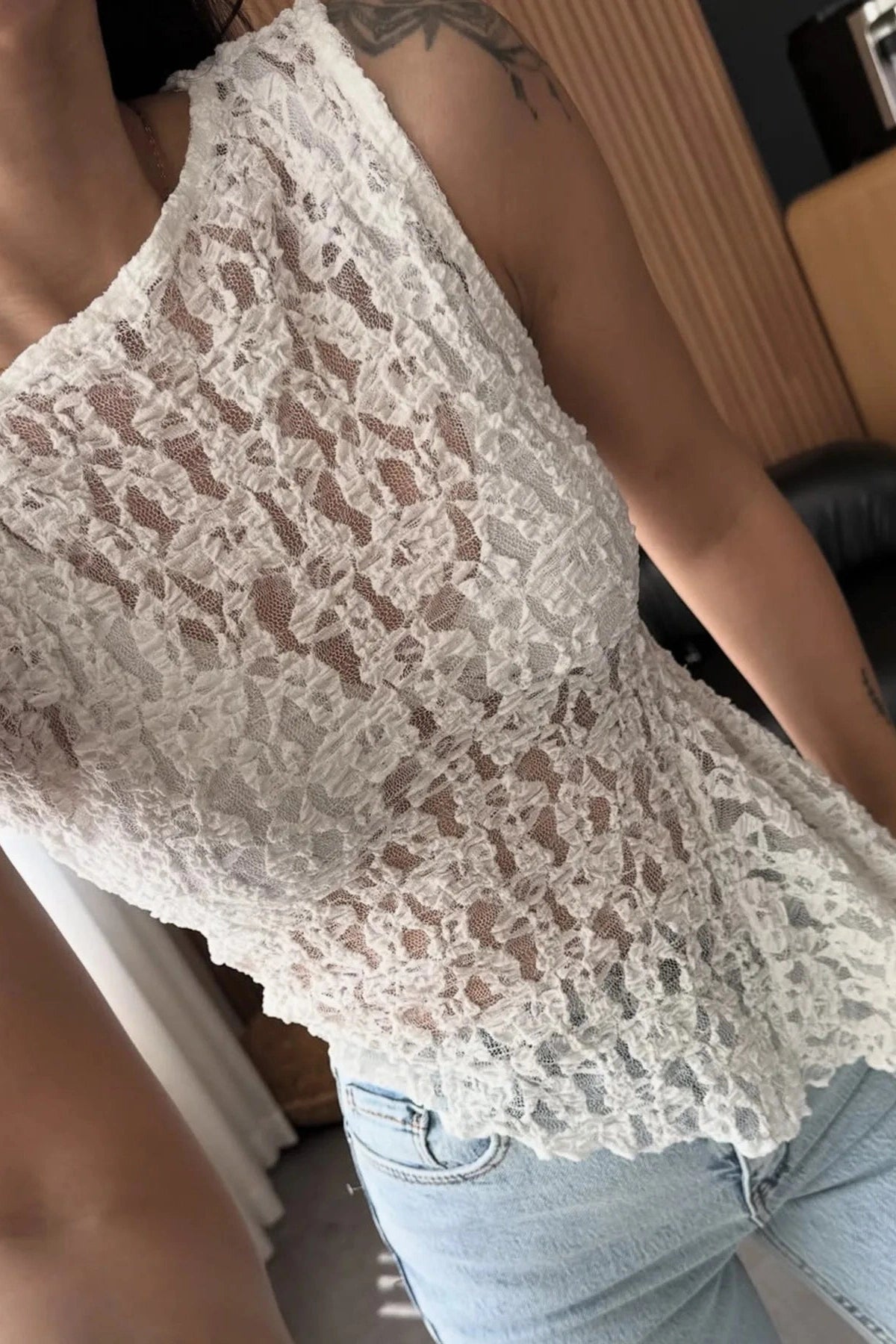Glorol - See Through Lace O-Neck Sleeveless Irregular Top