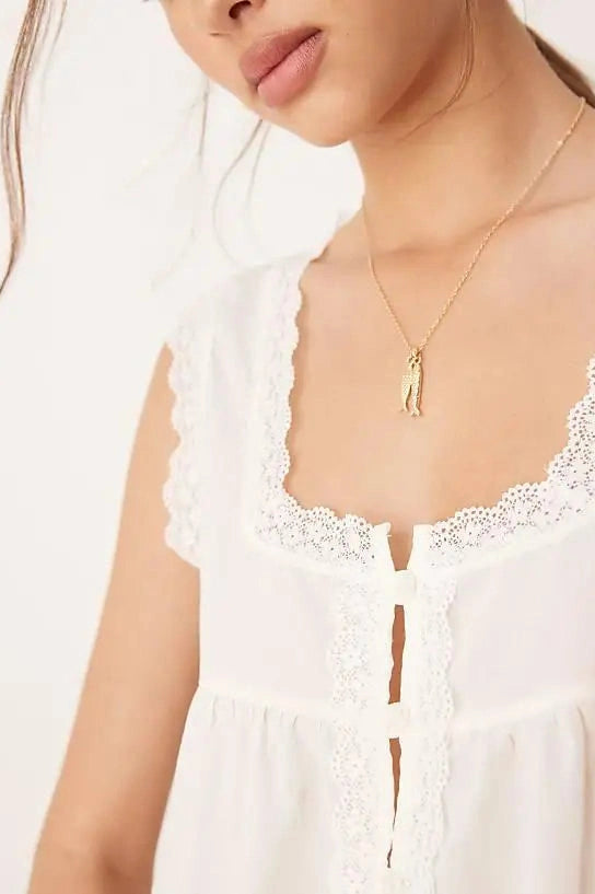 Glorol - Sleeveless Square Neck Lace Button Top