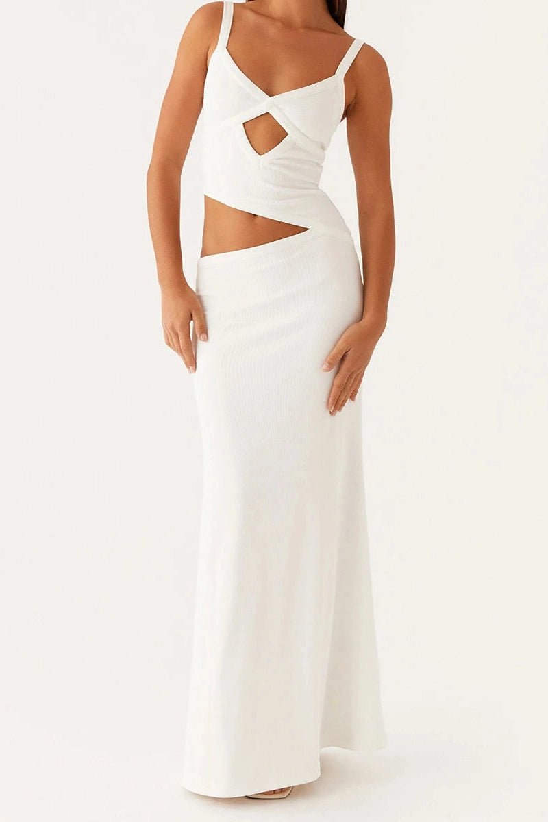 Glorol - Hollowed Sleeveless V-Neck Backless Maxi Dress