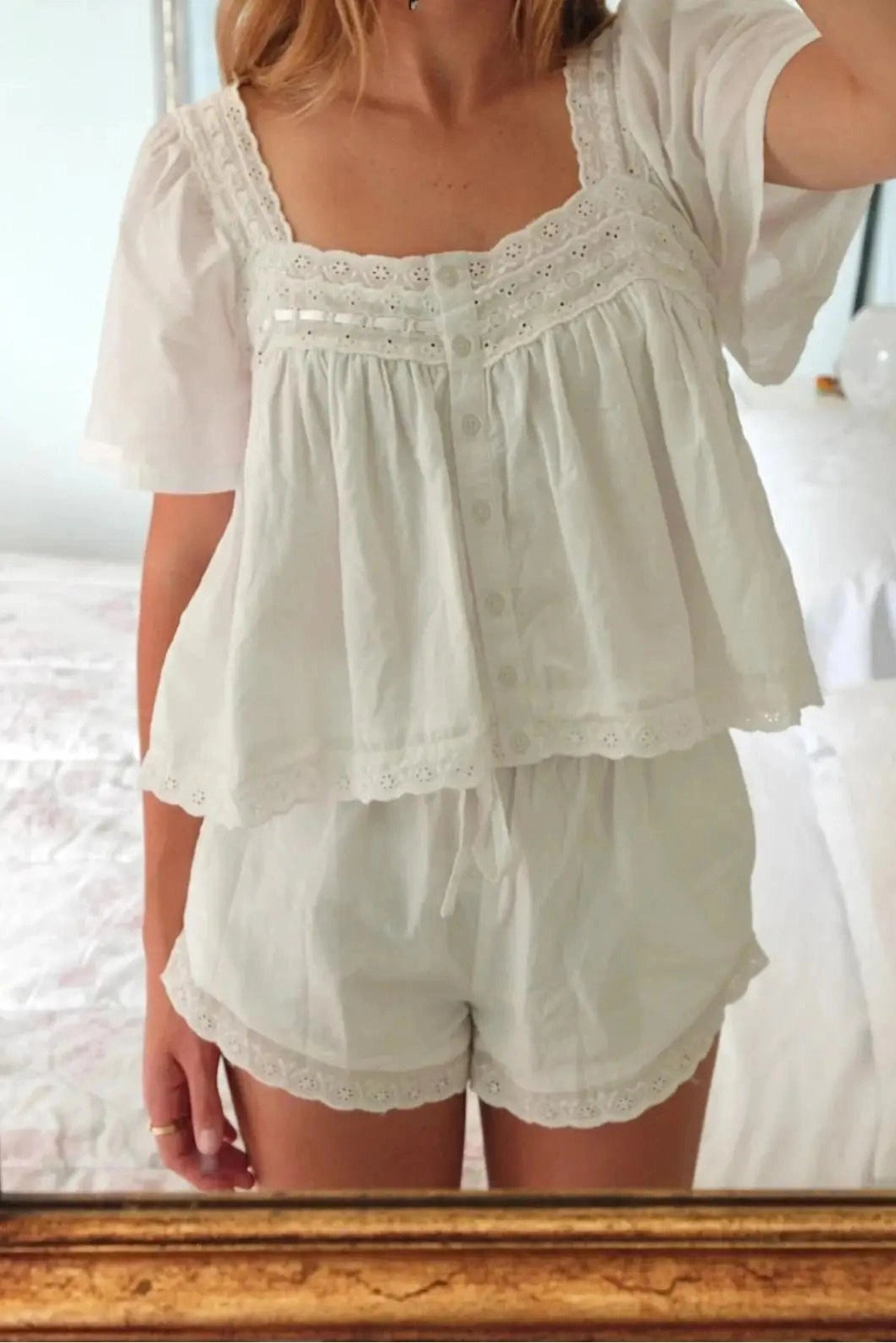 Glorol - Button-Up Lace Short Sleeve Top