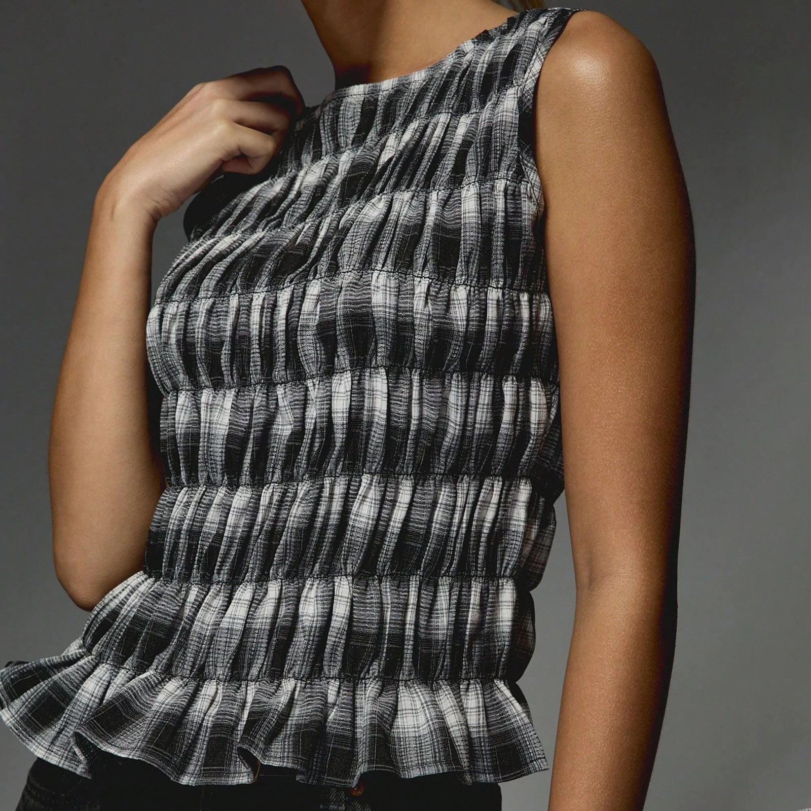 Glorol - Sleeveless Pleated Top