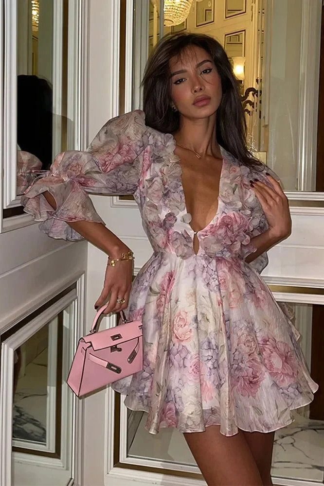 Notiglo - Elegant Hollow Out V-Neck Pleated Mini Dress