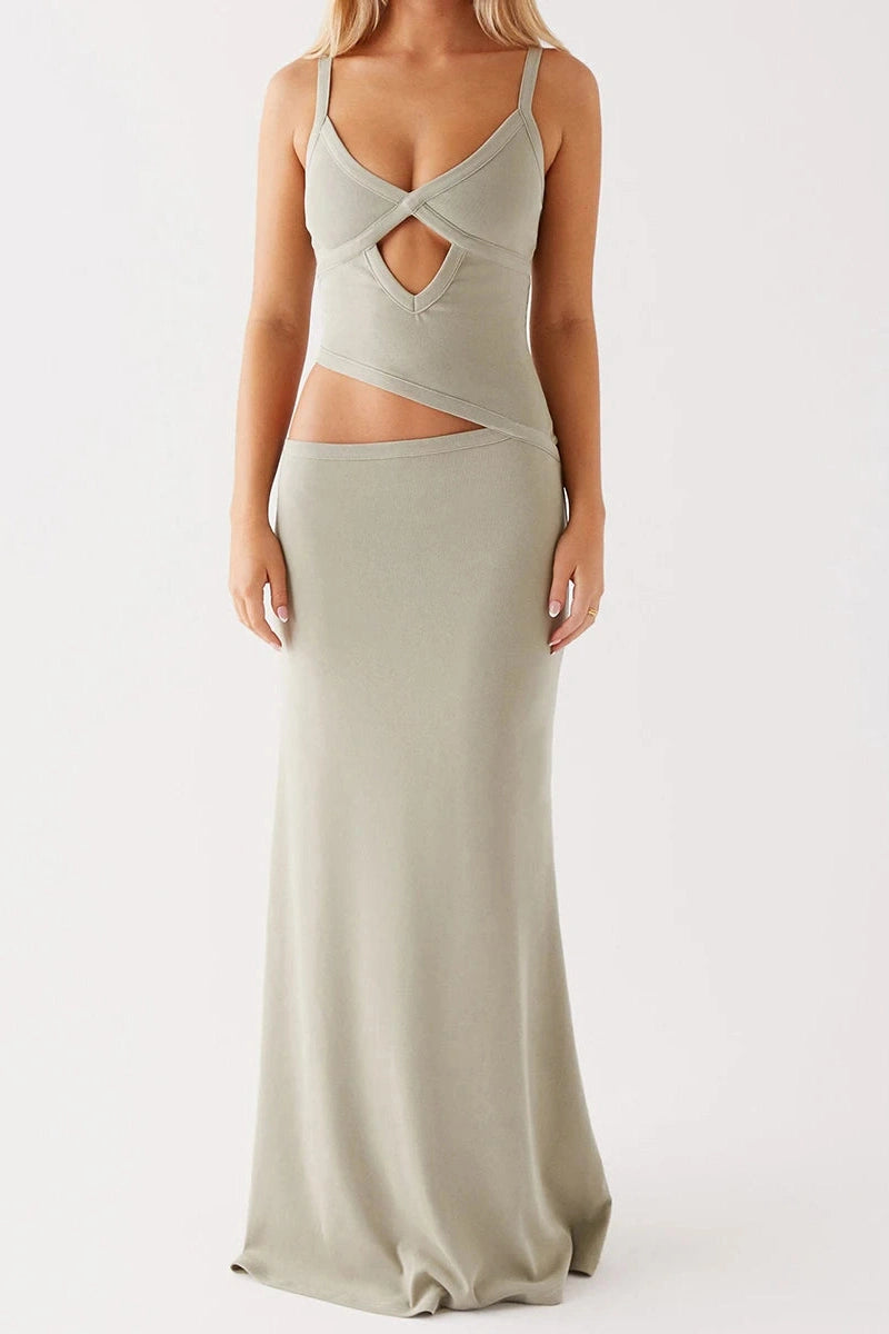 Glorol - Hollowed Sleeveless V-Neck Backless Maxi Dress