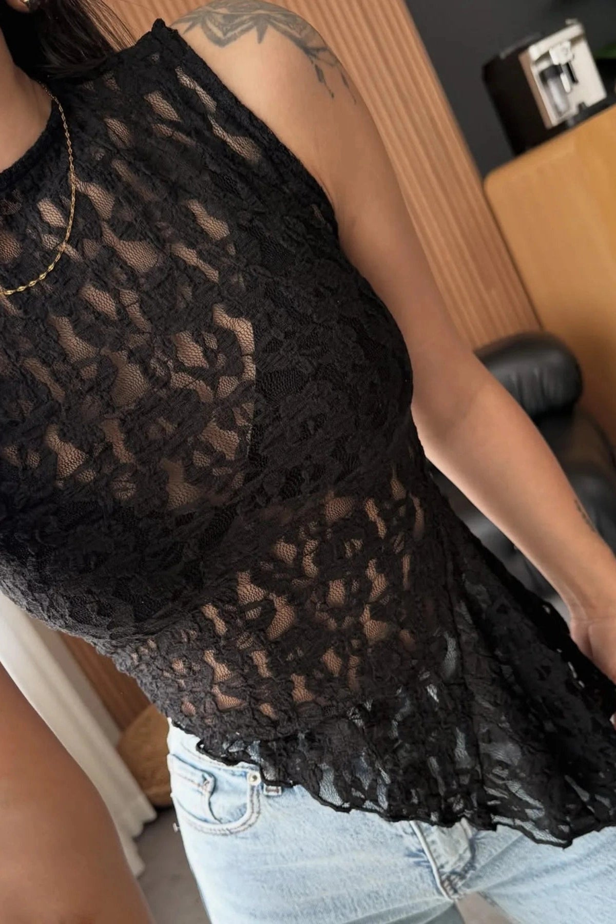 Glorol - See Through Lace O-Neck Sleeveless Irregular Top