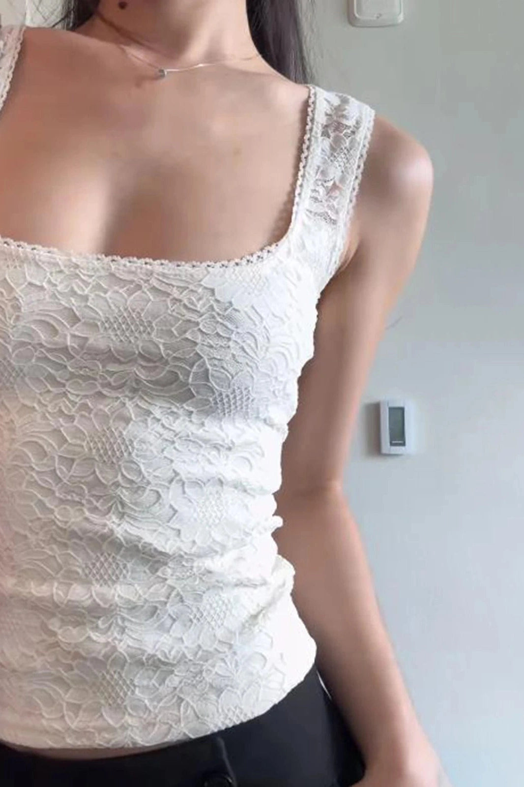 Glorol - Lace Sleeveless Square Neck Slim Fit Top