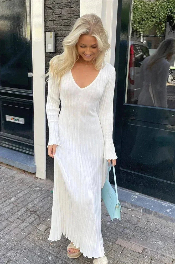 V-Neck Knit Long Sleeve High Waist Pleated Maxi Dress