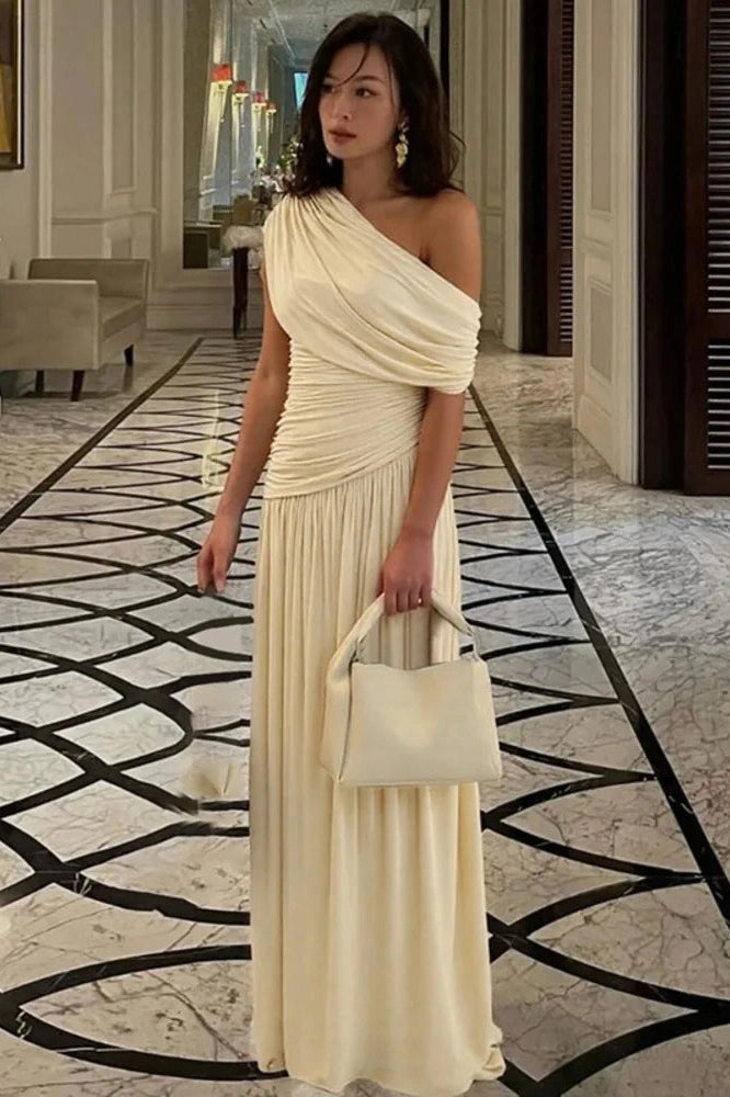 Glorol - Incline Shoulder Backless Sleeveless Pleated Maxi Dress