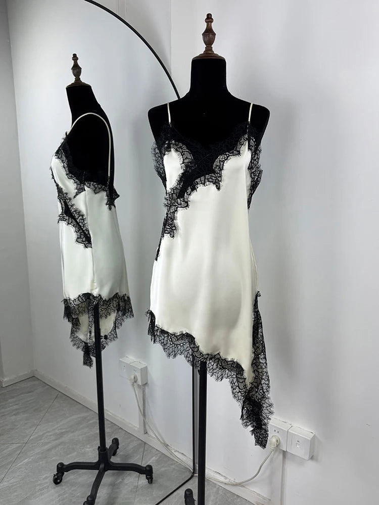 Glorol - Lace Spaghetti Strap Slit Bodycon Mini Dress