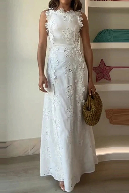 Glorol - Elegant Hollow Out Lace Embroidery Sleeveless Maxi Dress