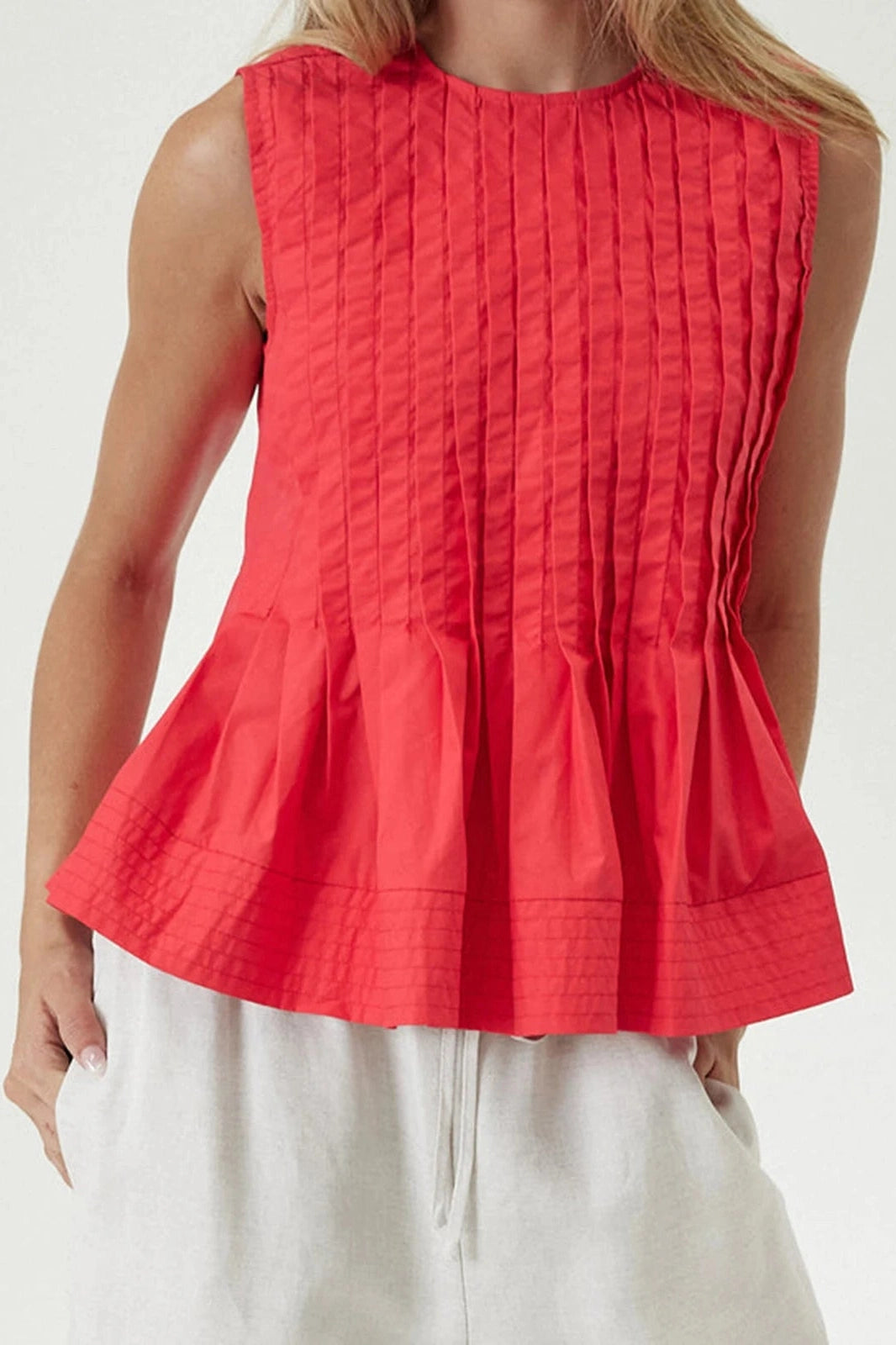 Glorol - Pleated Round Neck Sleeveless Top