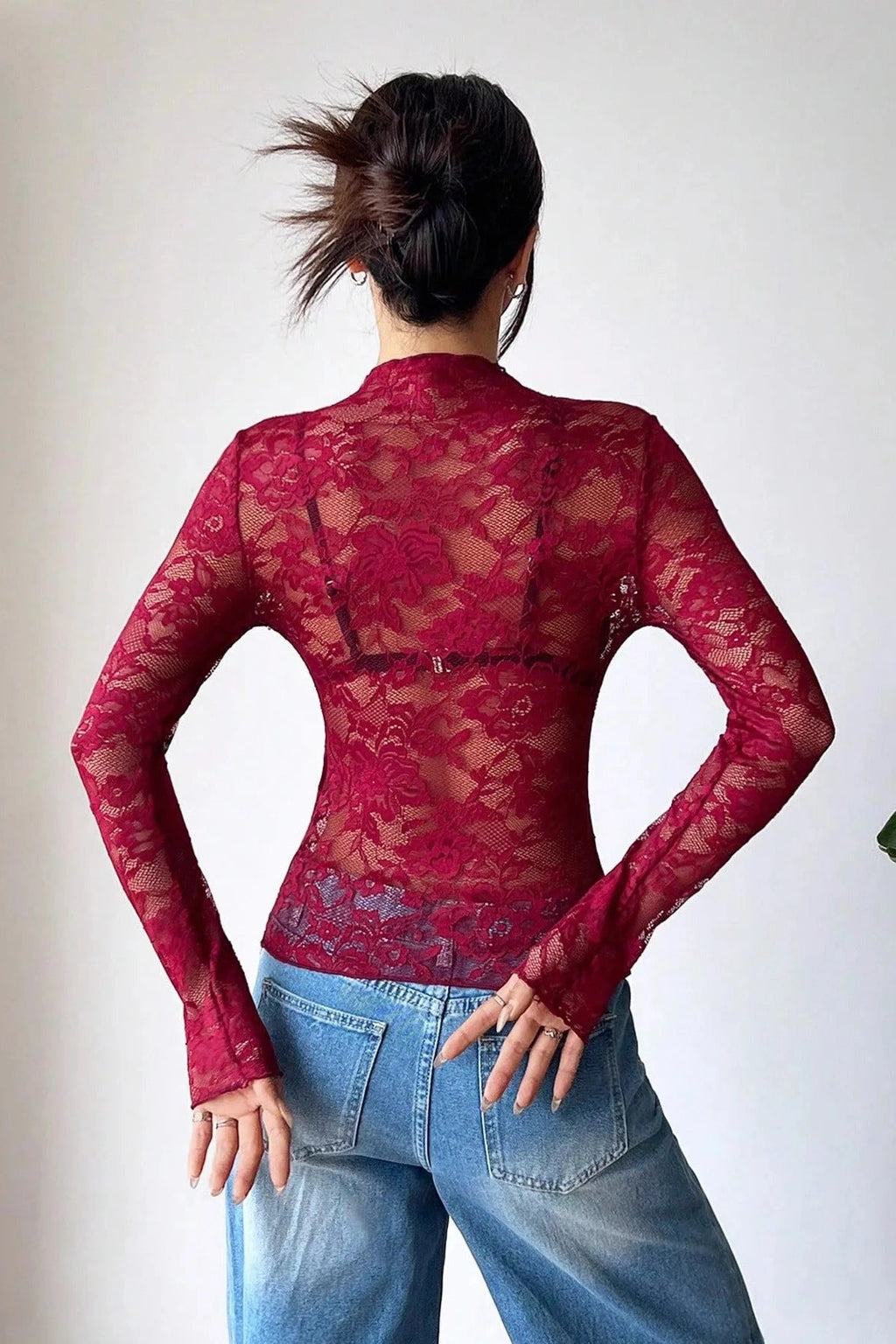 Glorol - Lace Long-Sleeved Slim Top