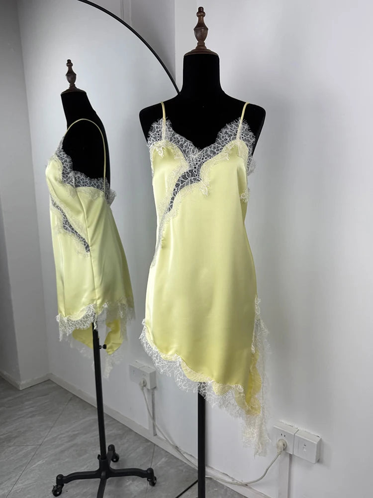 Glorol - Lace Spaghetti Strap Slit Bodycon Mini Dress