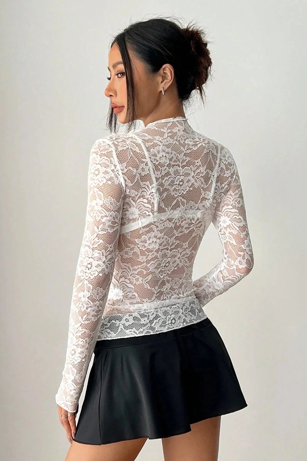 Glorol - Lace Long-Sleeved Slim Top