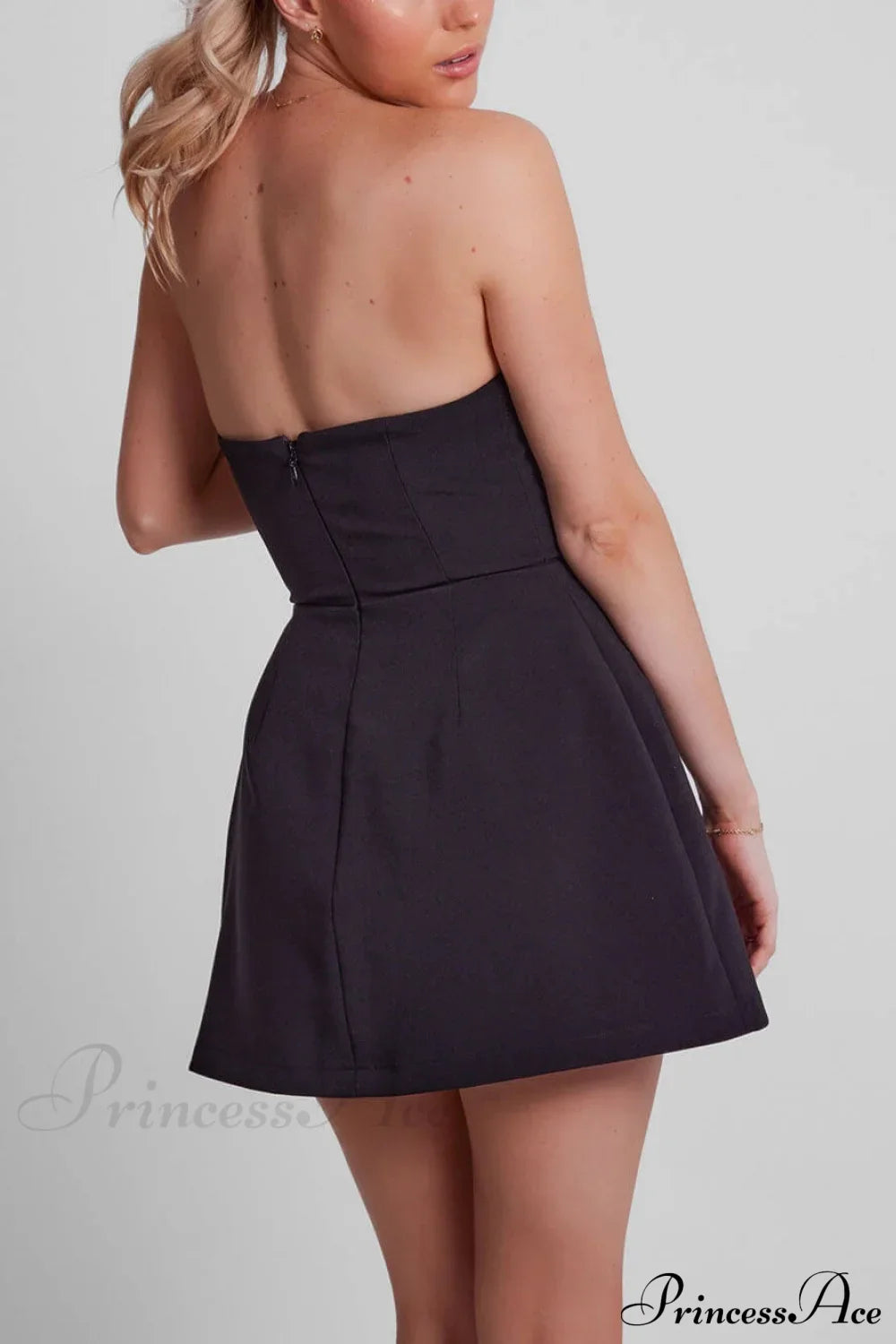 Neckline Ultimate Stylish Strapless Dress